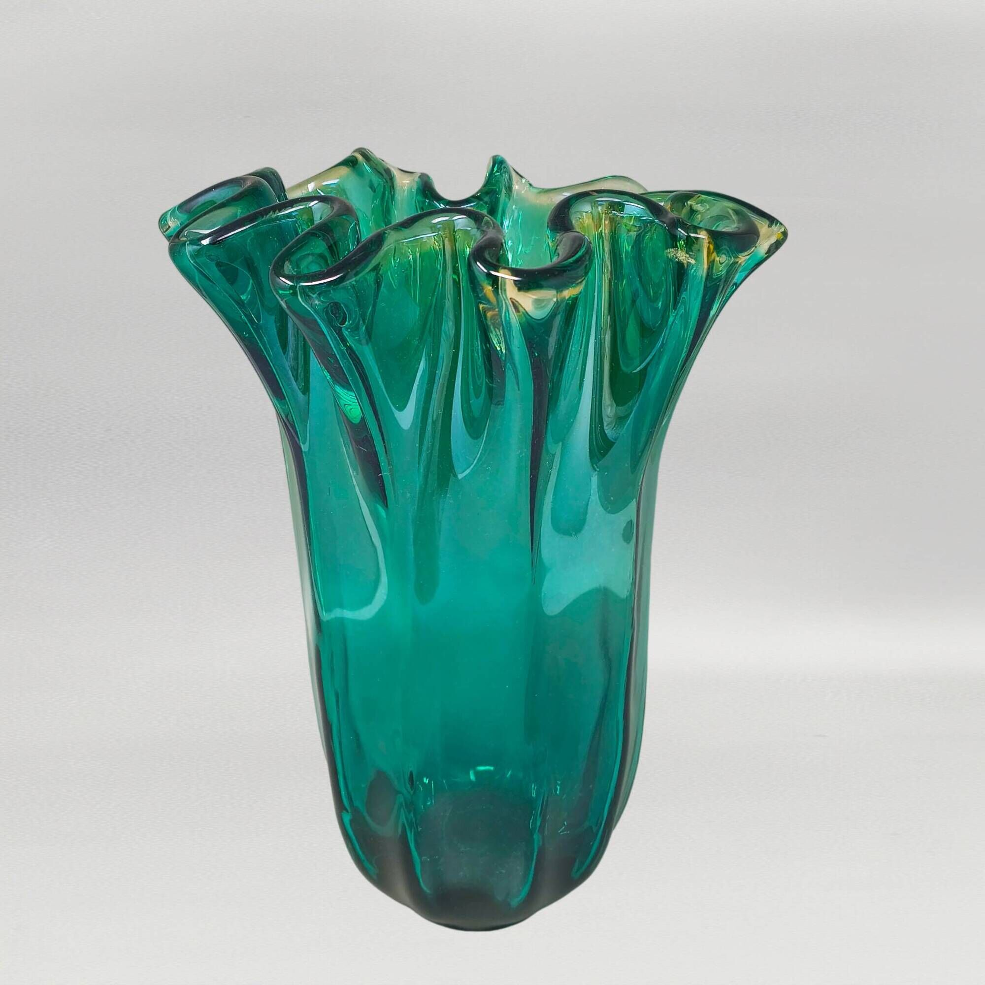 1970s Michielotto Emerald Green Fazzoletto Murano Glass Vase — Italian Vint