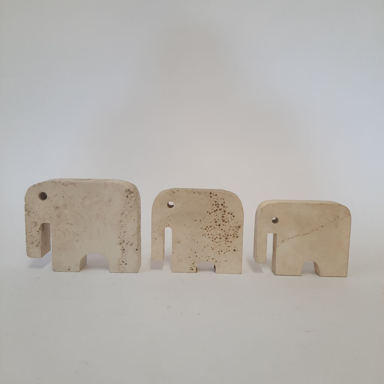 Three elephant statuettes travertine paperweight - Fratelli Mannelli made in Italy - vintage