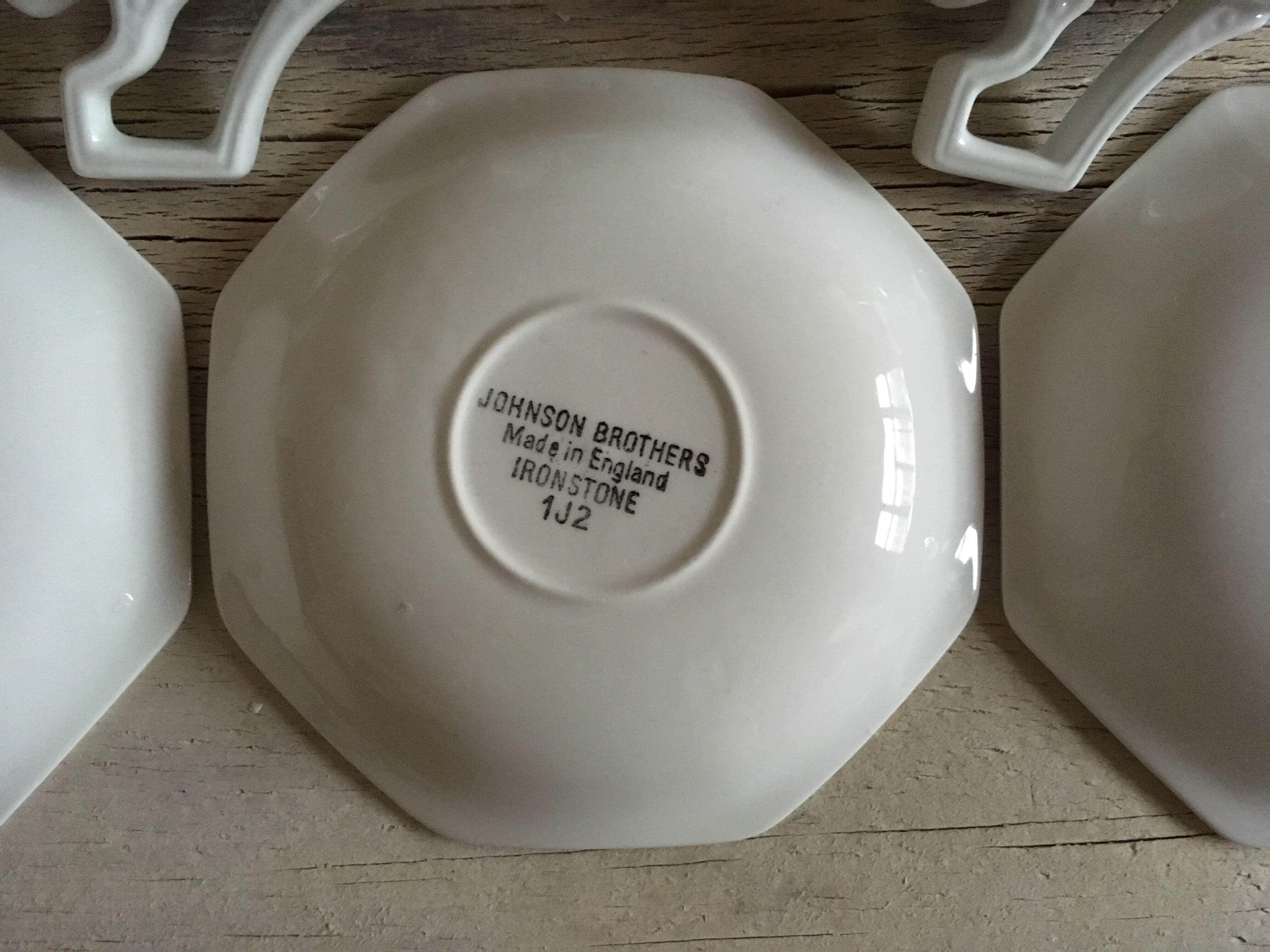 Set of 3 cups Johnson Brothers pearls, Greek Revival English
