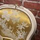 Lot d'un fauteuil et d'une chaise