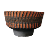 Scarified ceramic cup