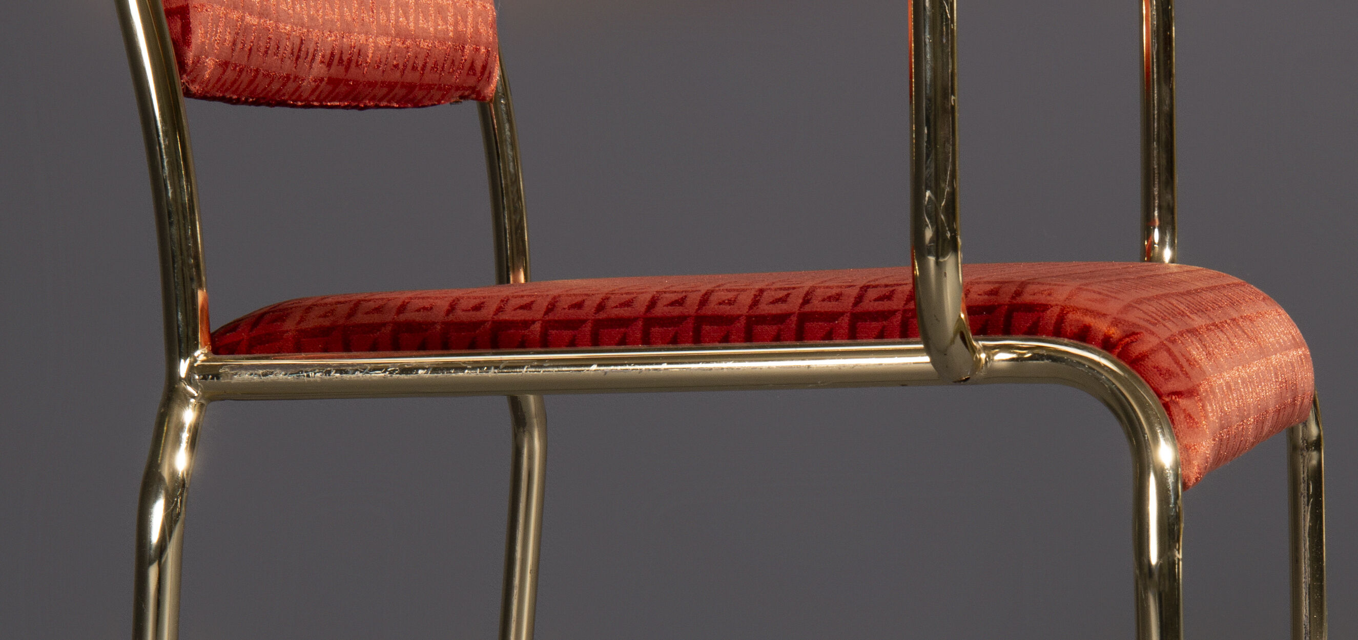 Fauteuil Hollywood Regency dans le guide FR 11, avec accoudoirs