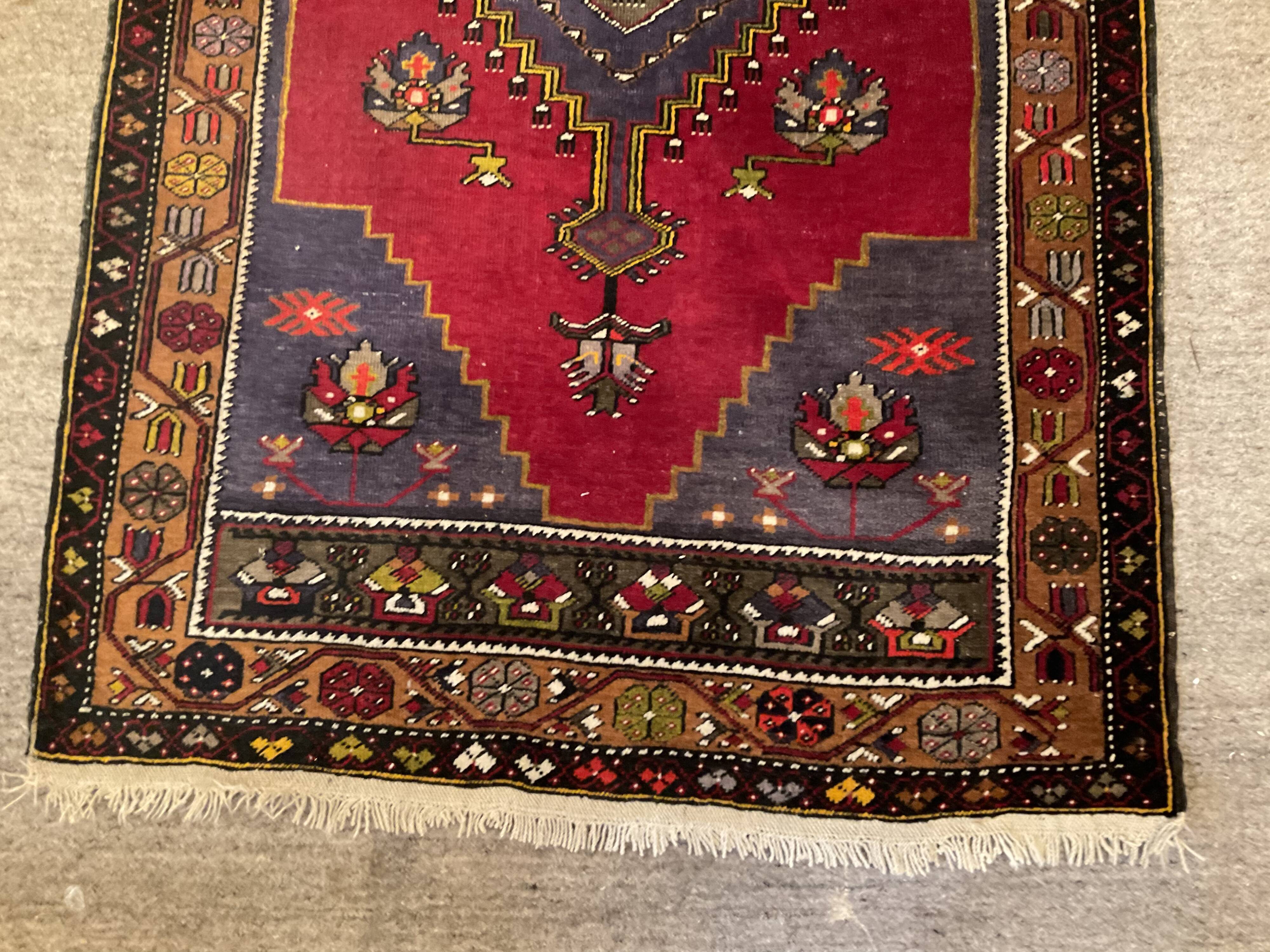 Vintage oriental wool rug 110x205cm