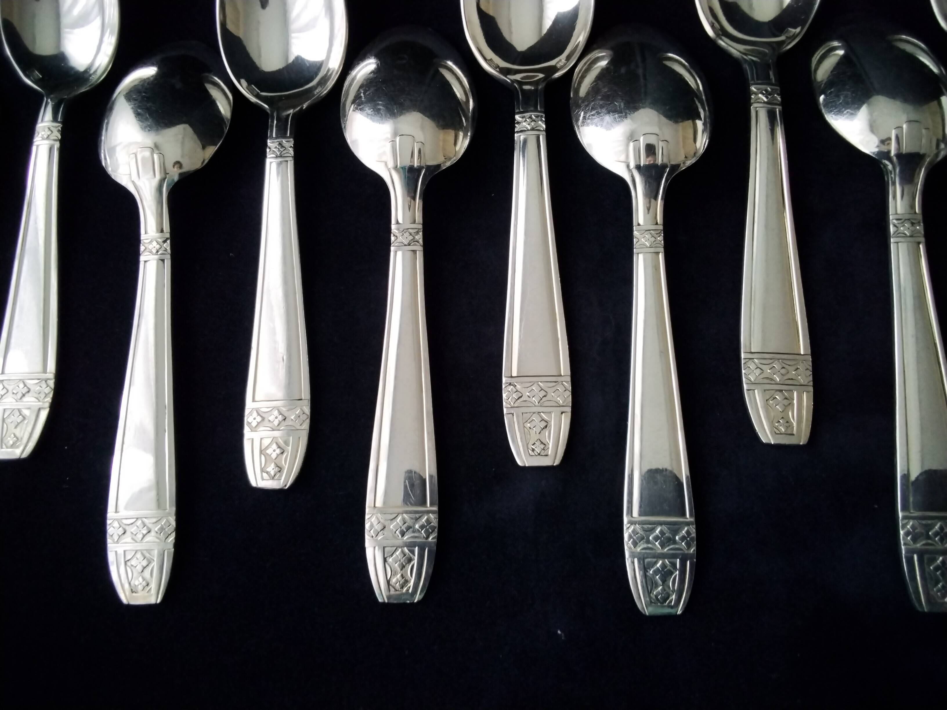 Box of 12 silver-plated coffee spoons, Grand Prix model