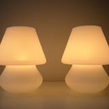 Lampes blanches vintages SCE