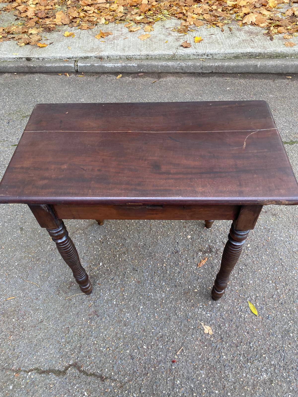 Solid wood table with turned legs, 19th century, 77x42cm