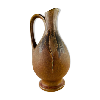 Vase soliflore en grès ancien forme aiguière marron et noir signé Denbac