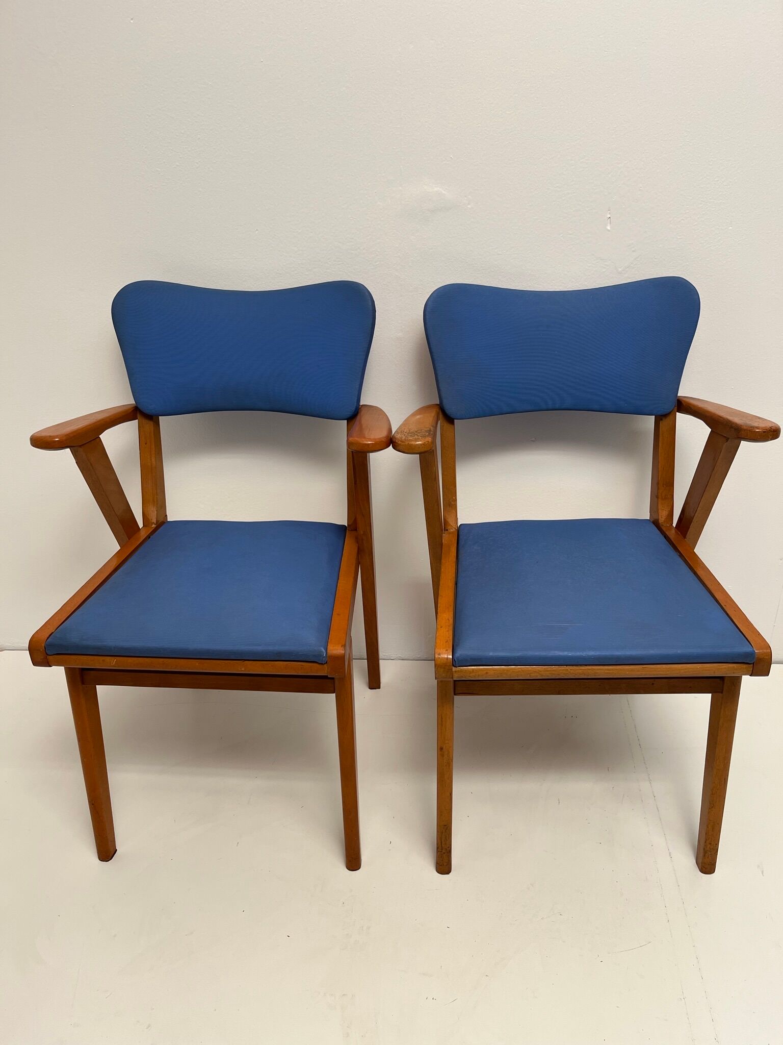 Pair of chairs bridge 50s