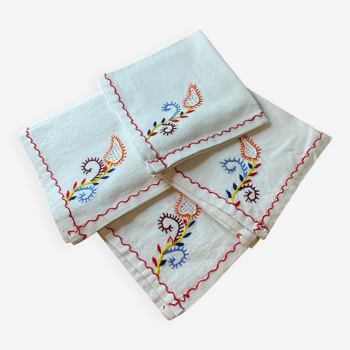 4 serviettes de table en coton brodées