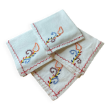 4 embroidered cotton napkins