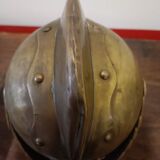 Casque pompier ancien en laiton