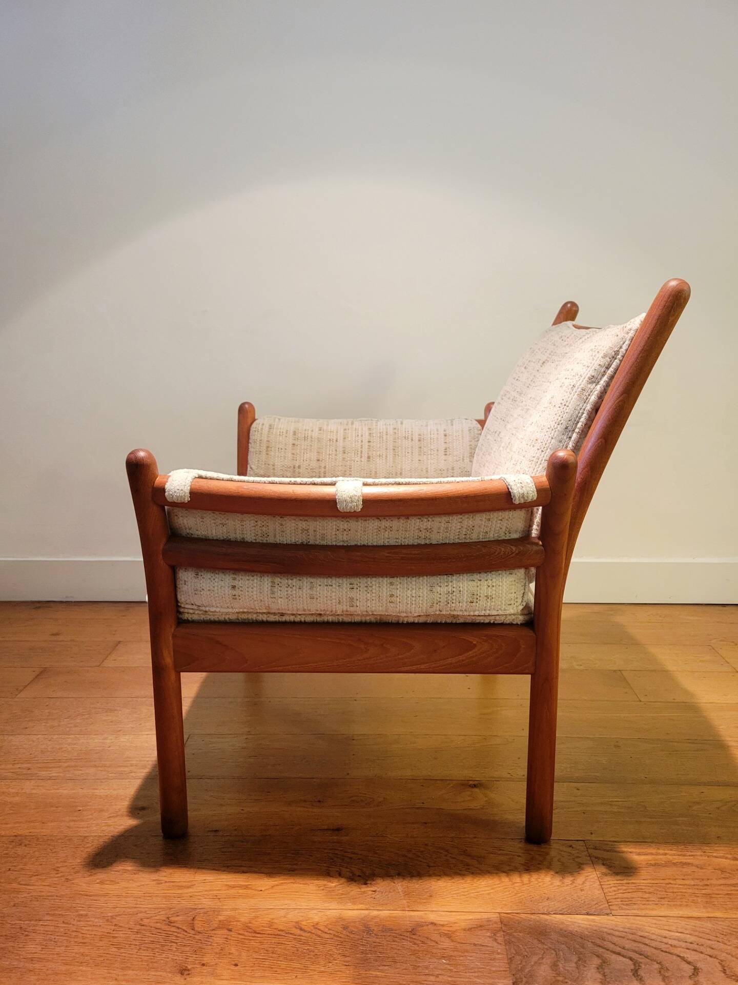 2 Genius easy chairs by Illum Wikkelsø for C.F.C. Silkeborg