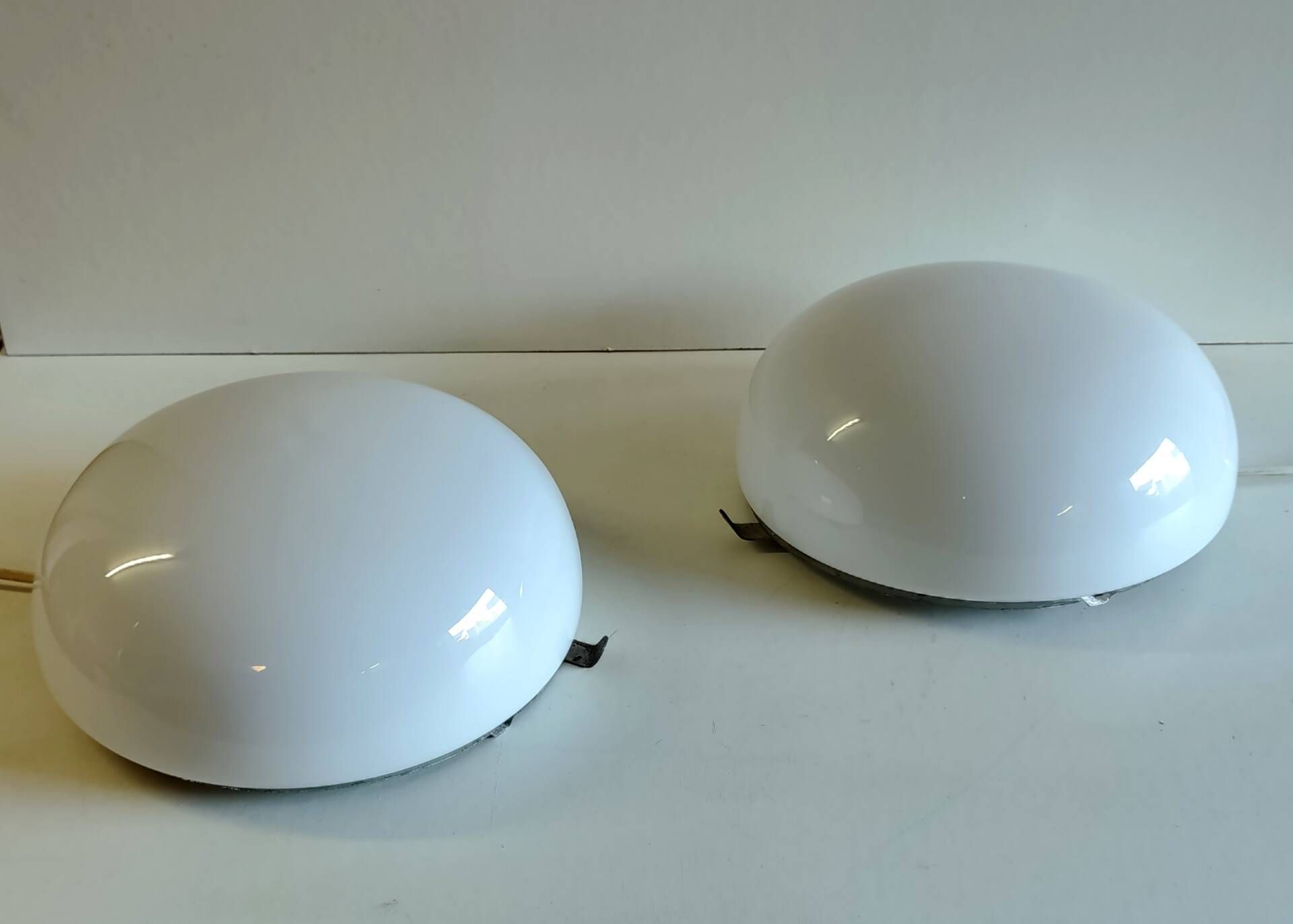 Plafonniers ou appliques globe opaline XL - mid.XXeme