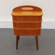 Travailleuse en bois années 1960