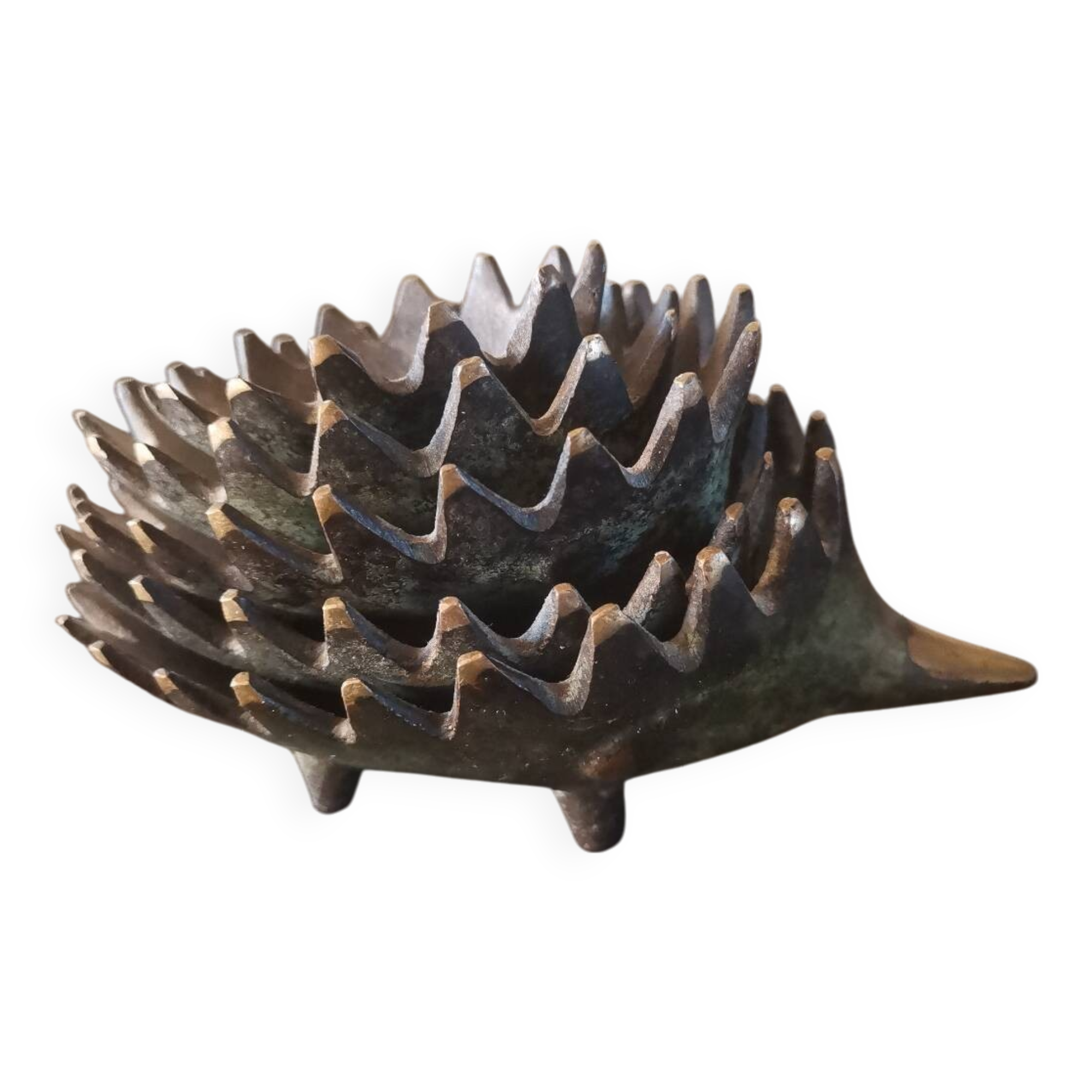 Nesting hedgehog ashtrays