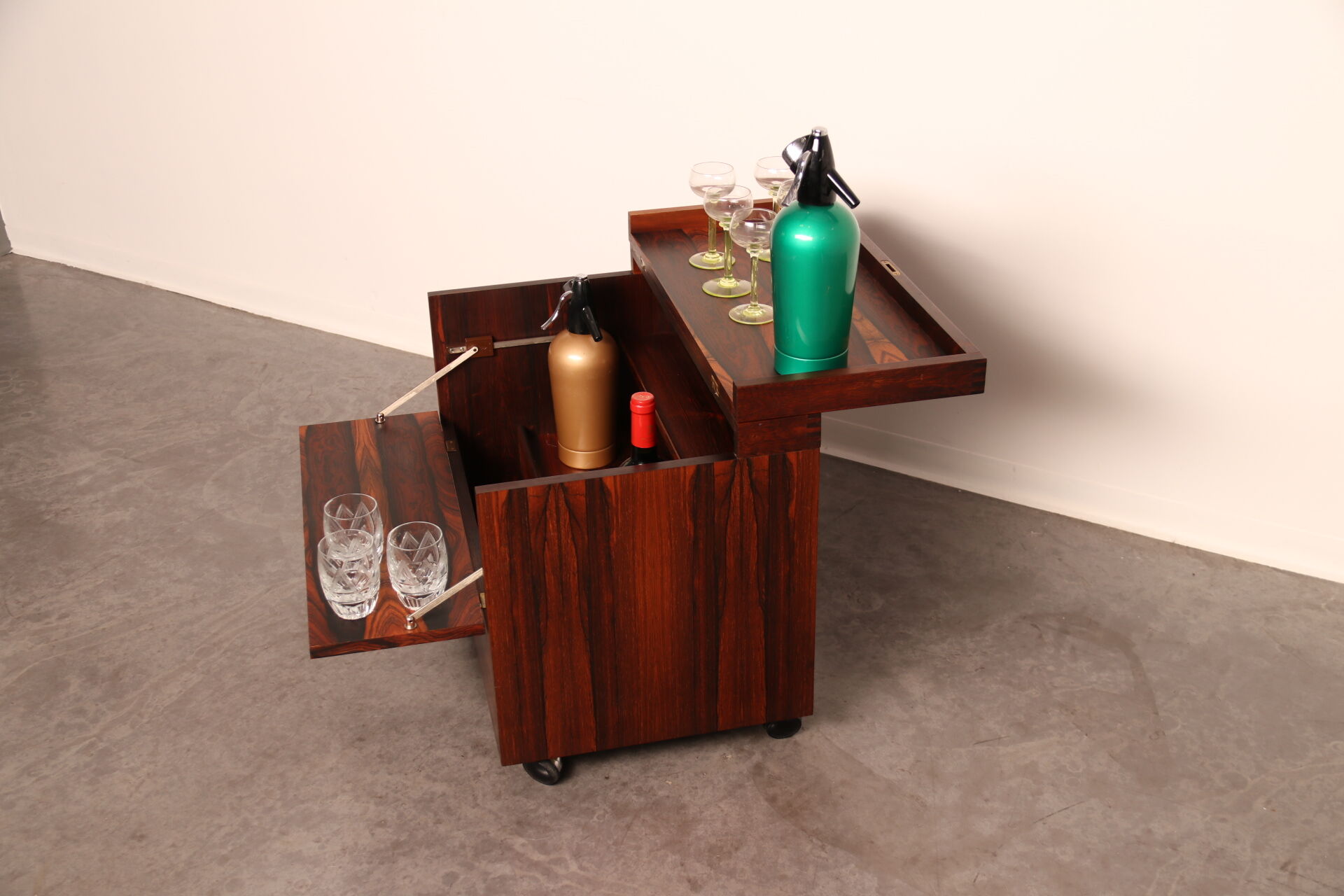 Cube bar in rio-rosewood  designed by Rolf Hesland  for Bruksbo Tegnekontor - Norway - 1960's