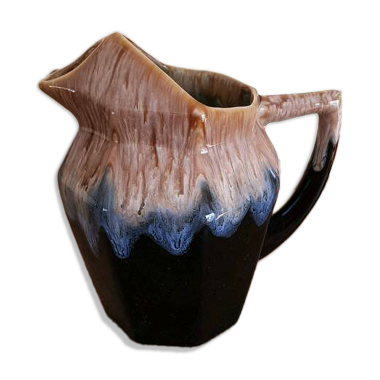 Broc ancien en céramique émaillée