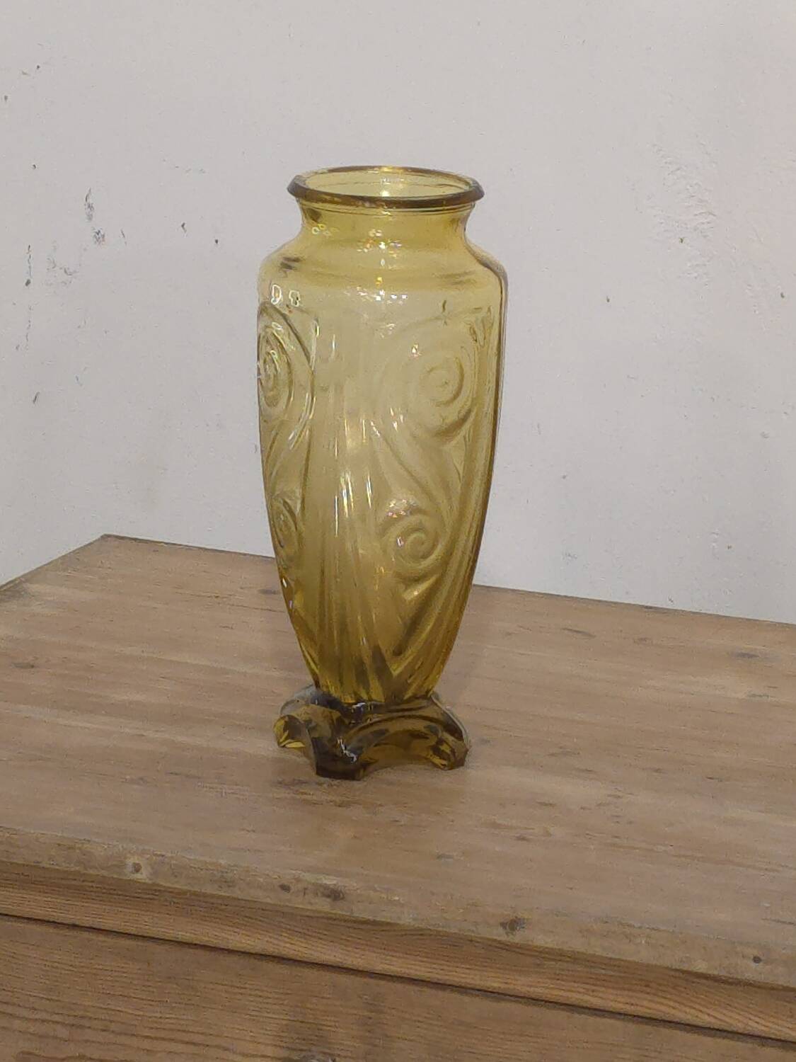 Large Art Deco yellow glass vase