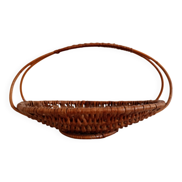Panier plat en osier tressé — Beyit