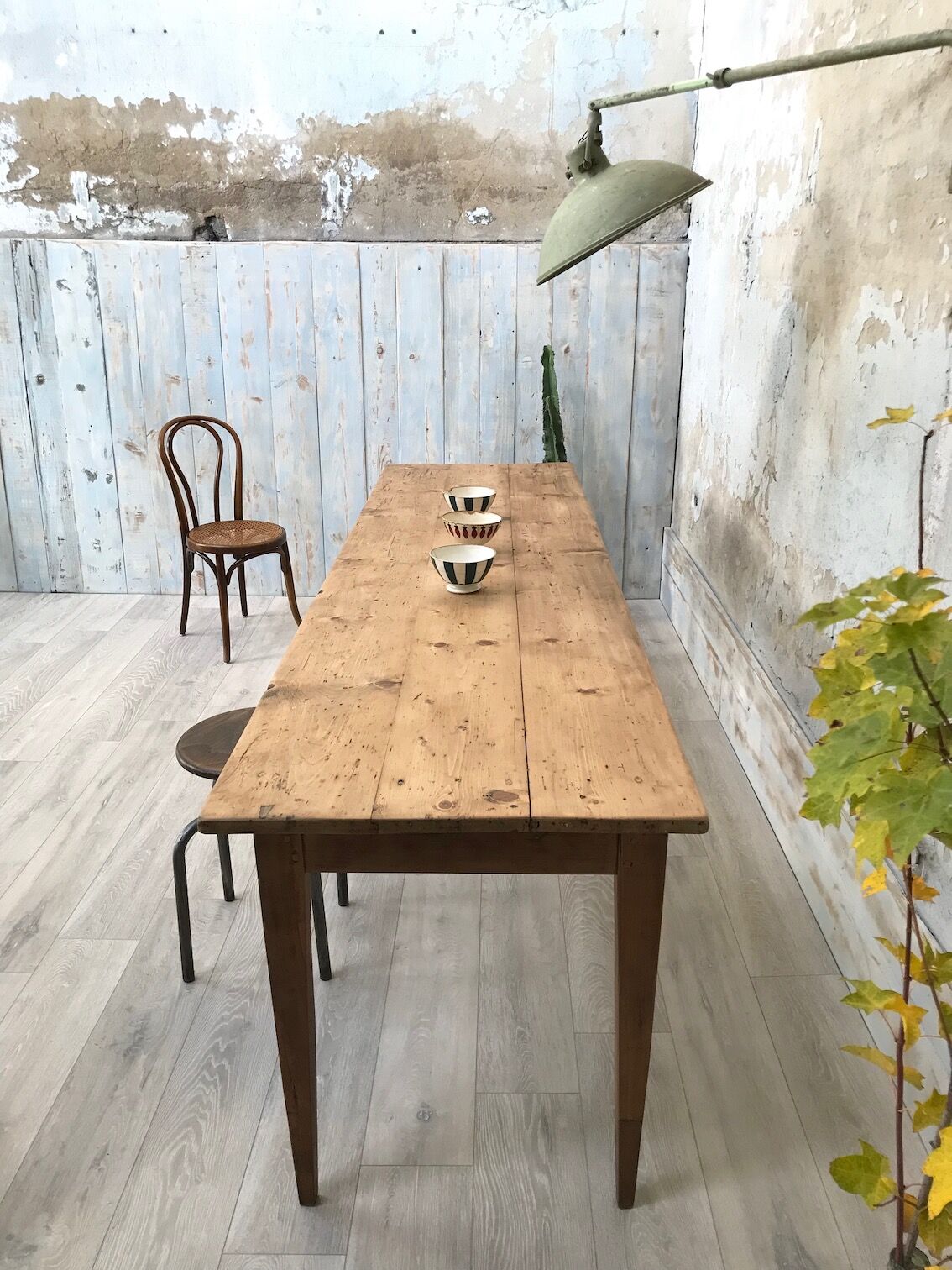 Farm table