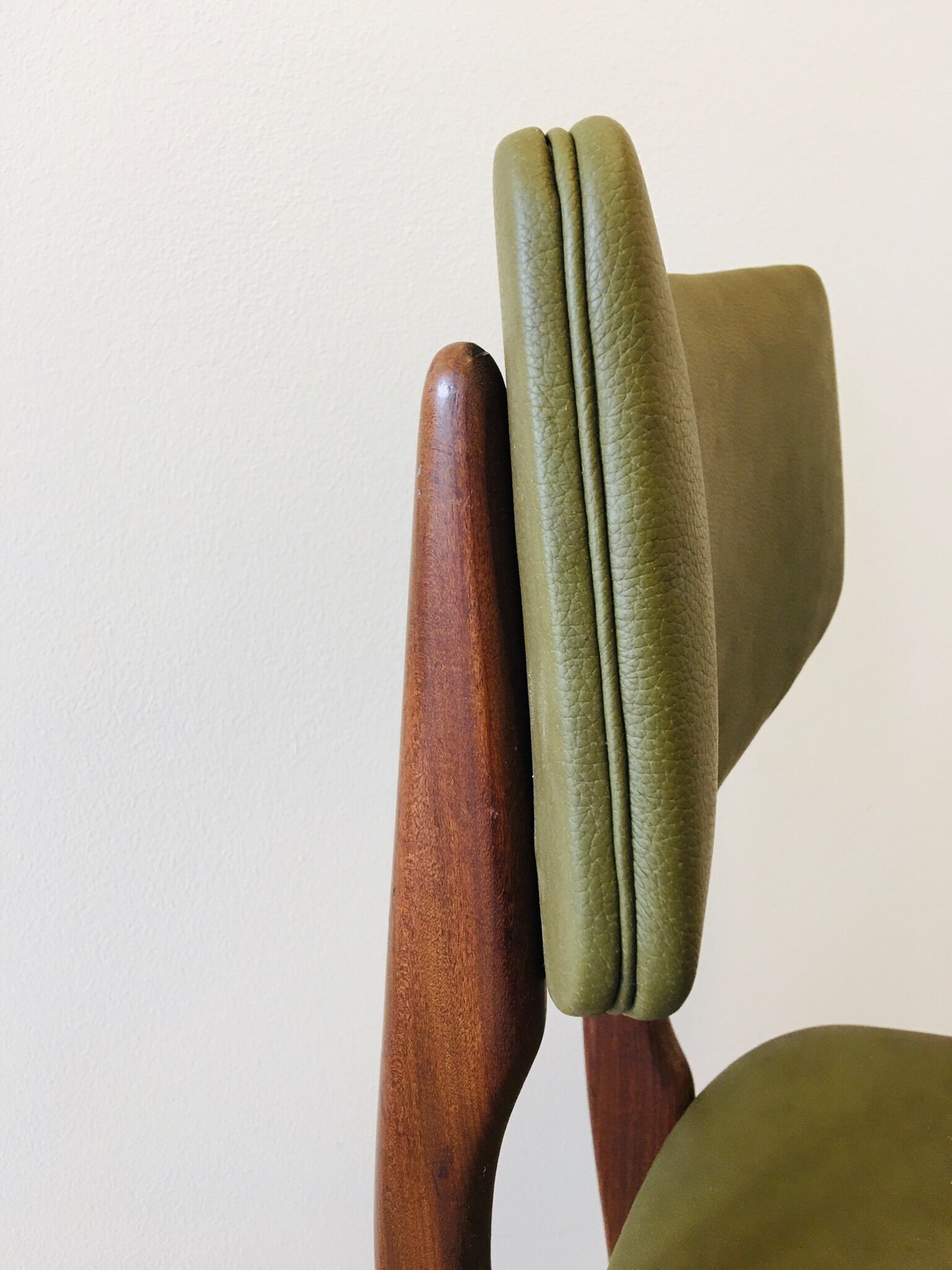 Chaise par Louis van Teeffelen
