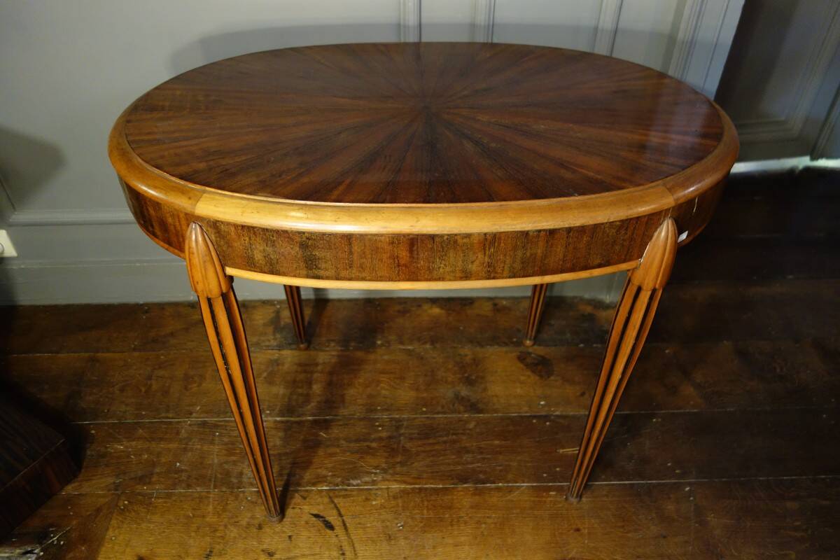 Oval Art Deco side table inlaid with a star, Sue & Mare style, circa