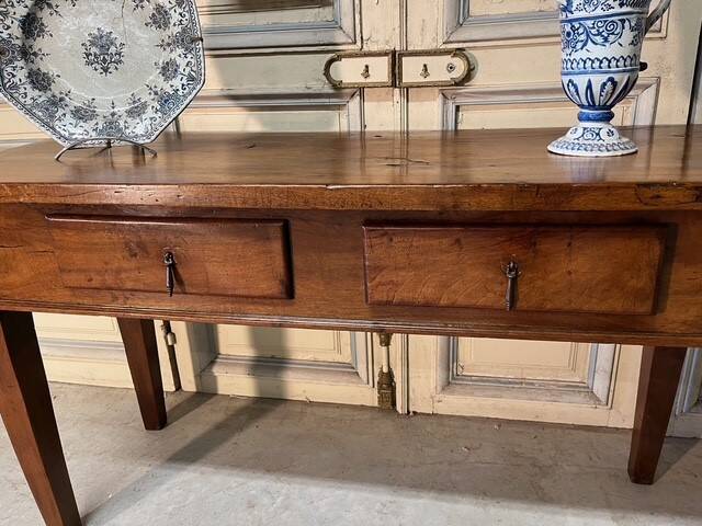 Spanish walnut console table, early 19th century