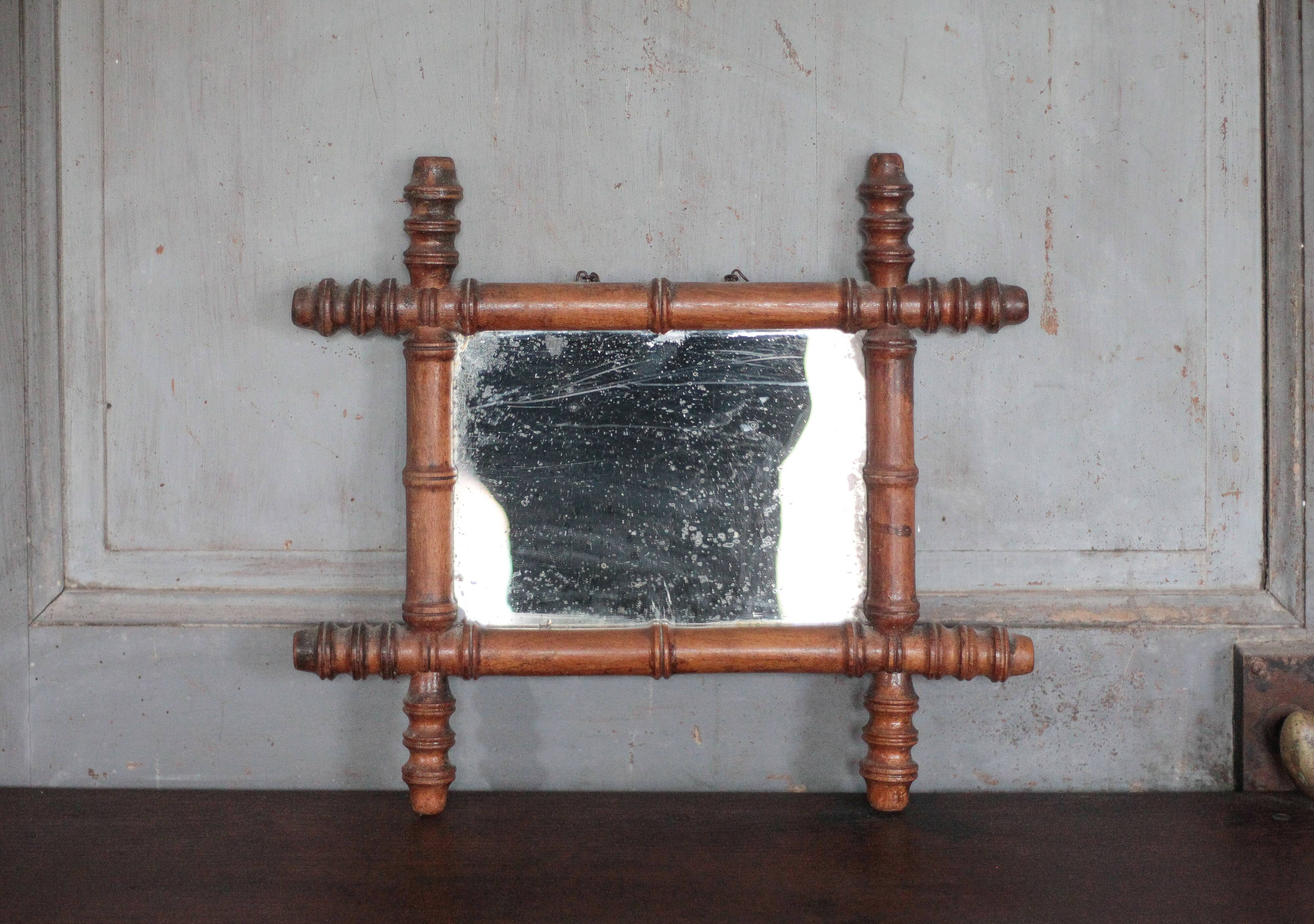 Wooden bamboo imitation mirror, antique mirror, hanging mirror.