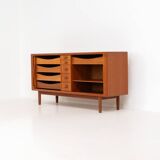 Buffet à portes tambour par Svend Dyrlund (Danemark, années 1960).