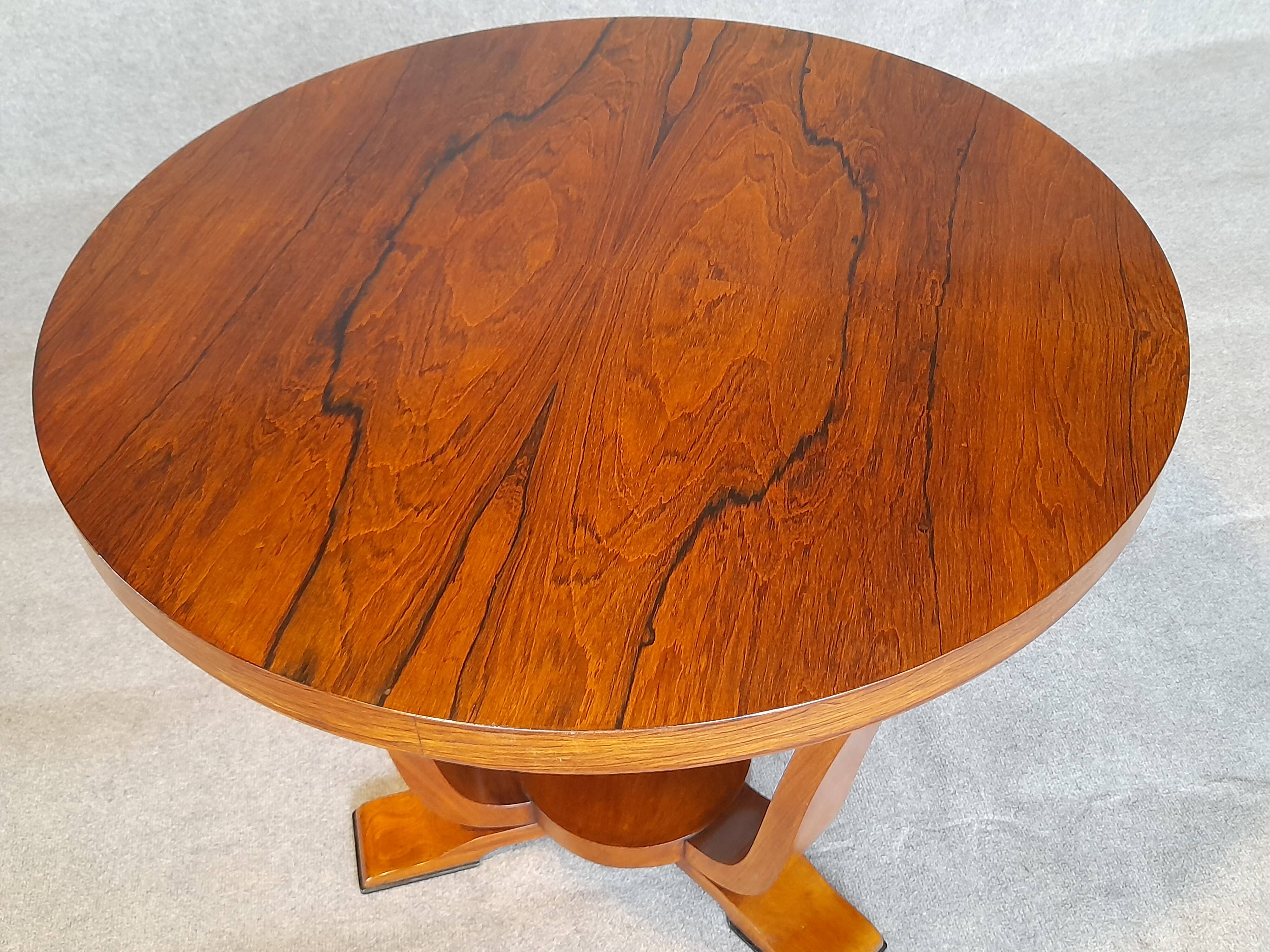 Art Deco pedestal table