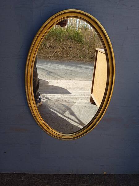 Gilded wood mirror period 1960 oval