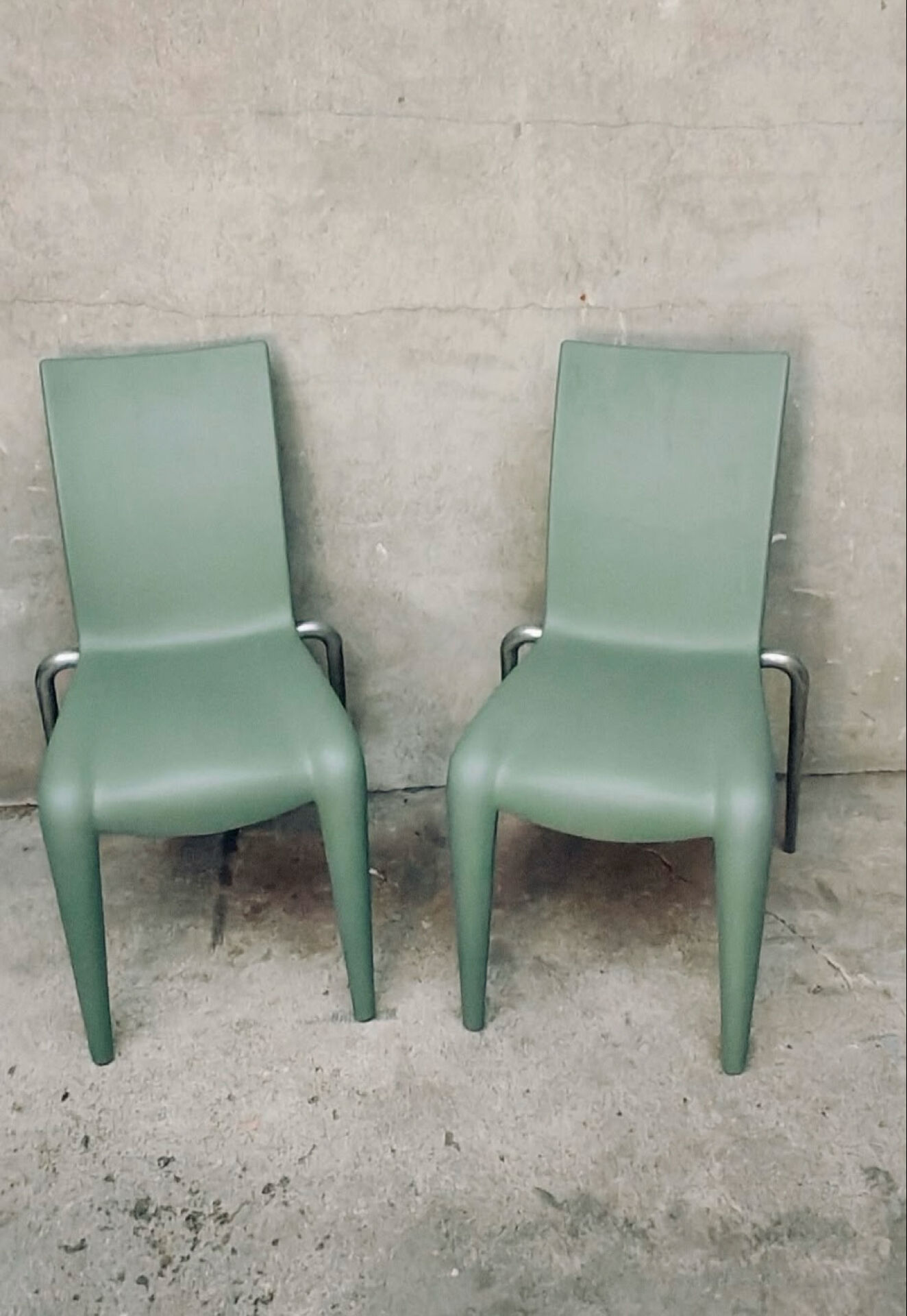 Set of 4 Louis 20 chairs by Stark for Vitra