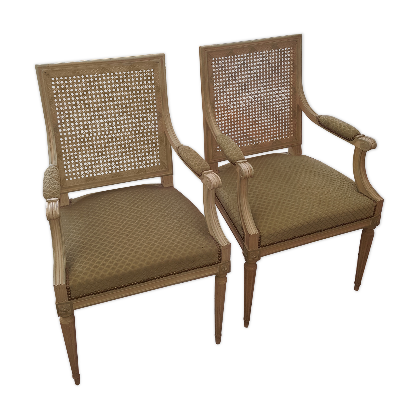Paire de fauteuils dos cannés Louis XVI