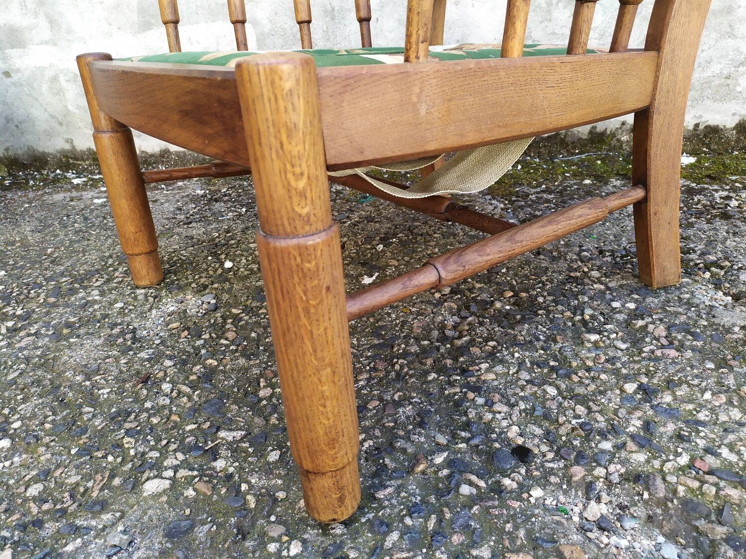 Vintage oak living room