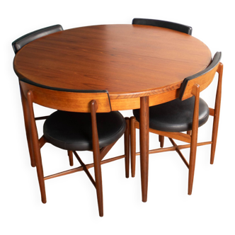 Table à manger et 4 quatre chaises GPlan Fresco rétro en teck des années 1960 par Victor Wilkins