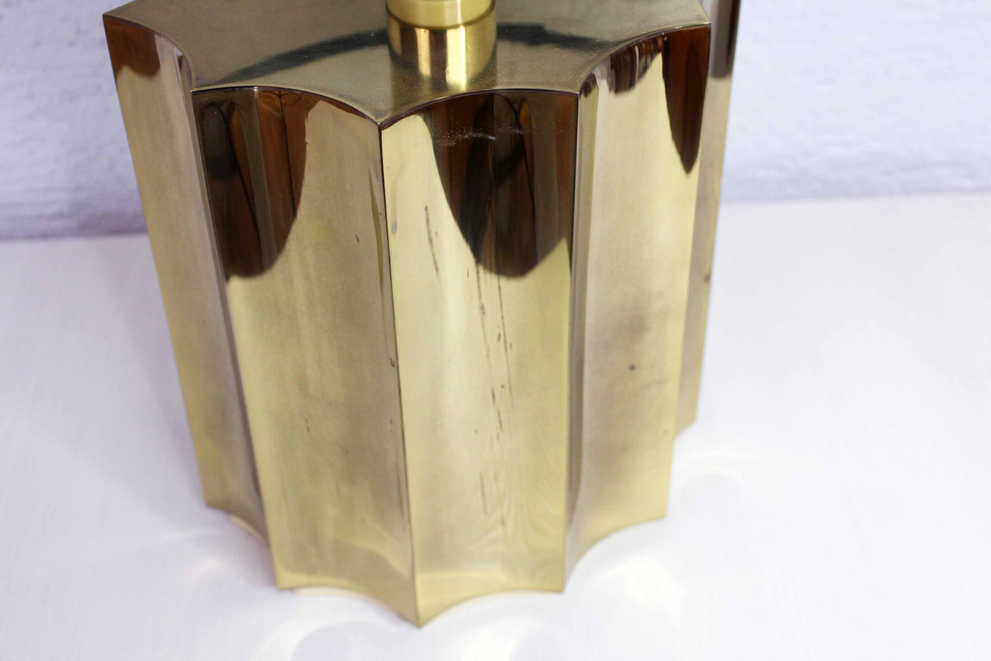 Lampe de table italienne en laiton