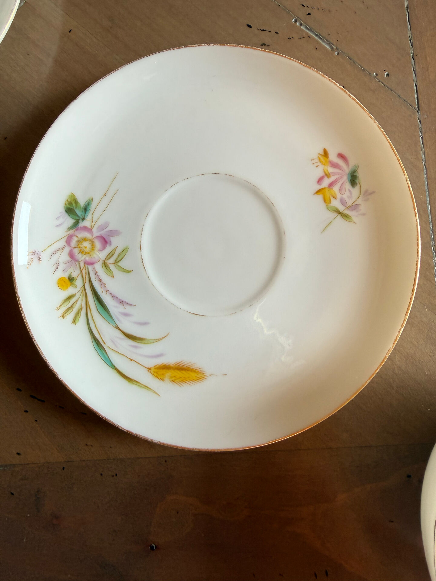 Théière très élégante et ses 8 tasses
