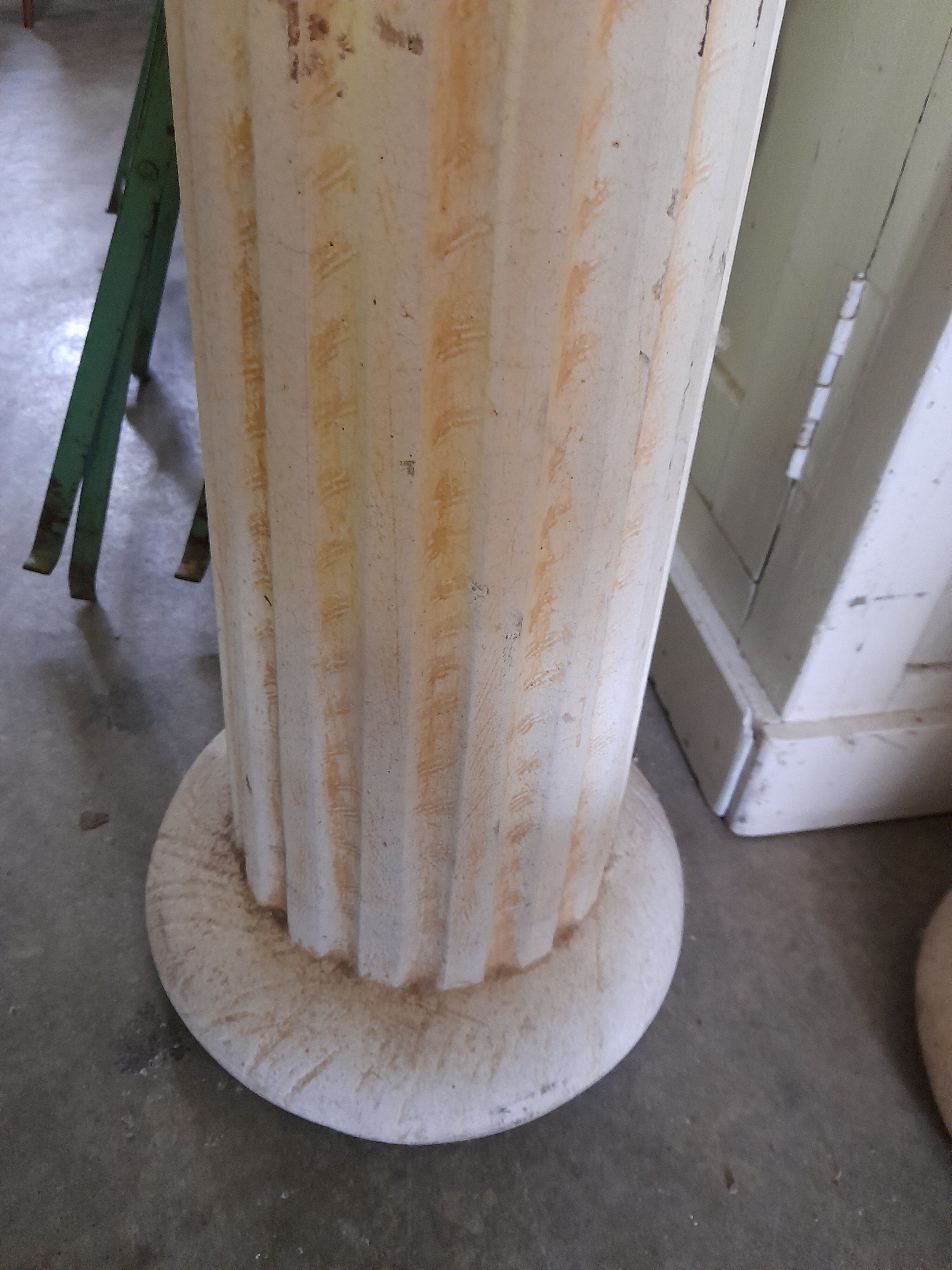 Paire de colonnes selettes en béton