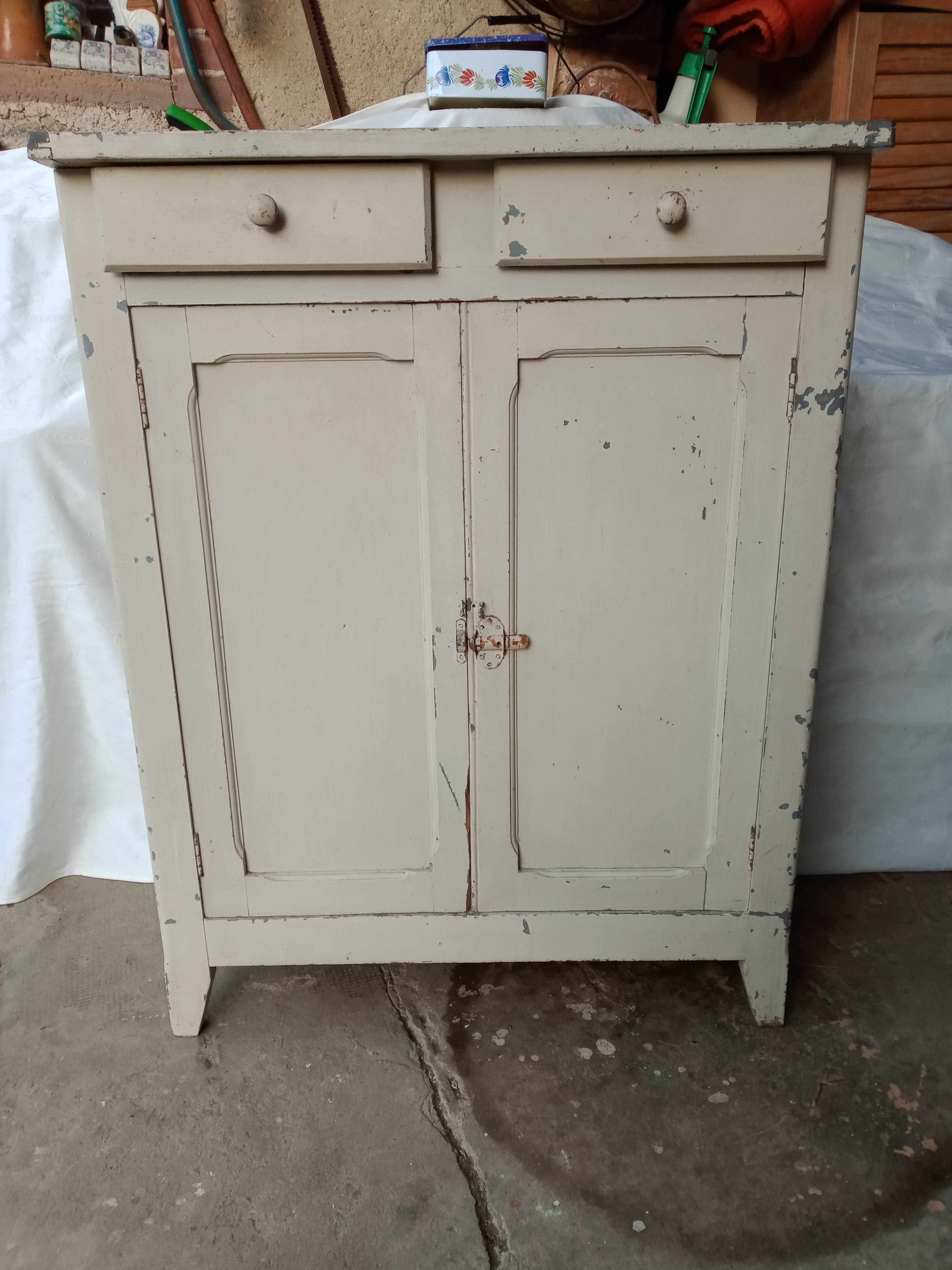 Parisian buffet with two doors and two drawers