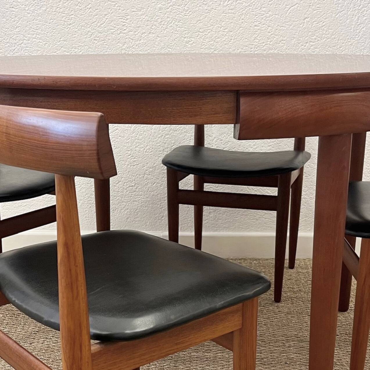 Hans Olsen "Roundette" dining set