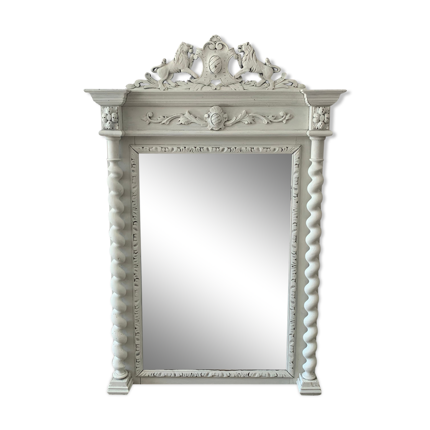 Shabby mirror