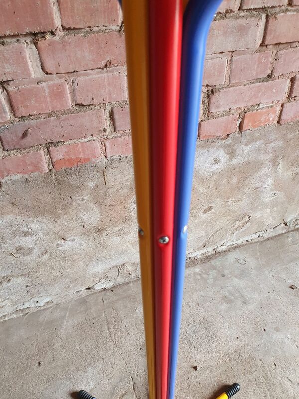 Porte-manteau pour Enfant coloré marque IKEA 1980