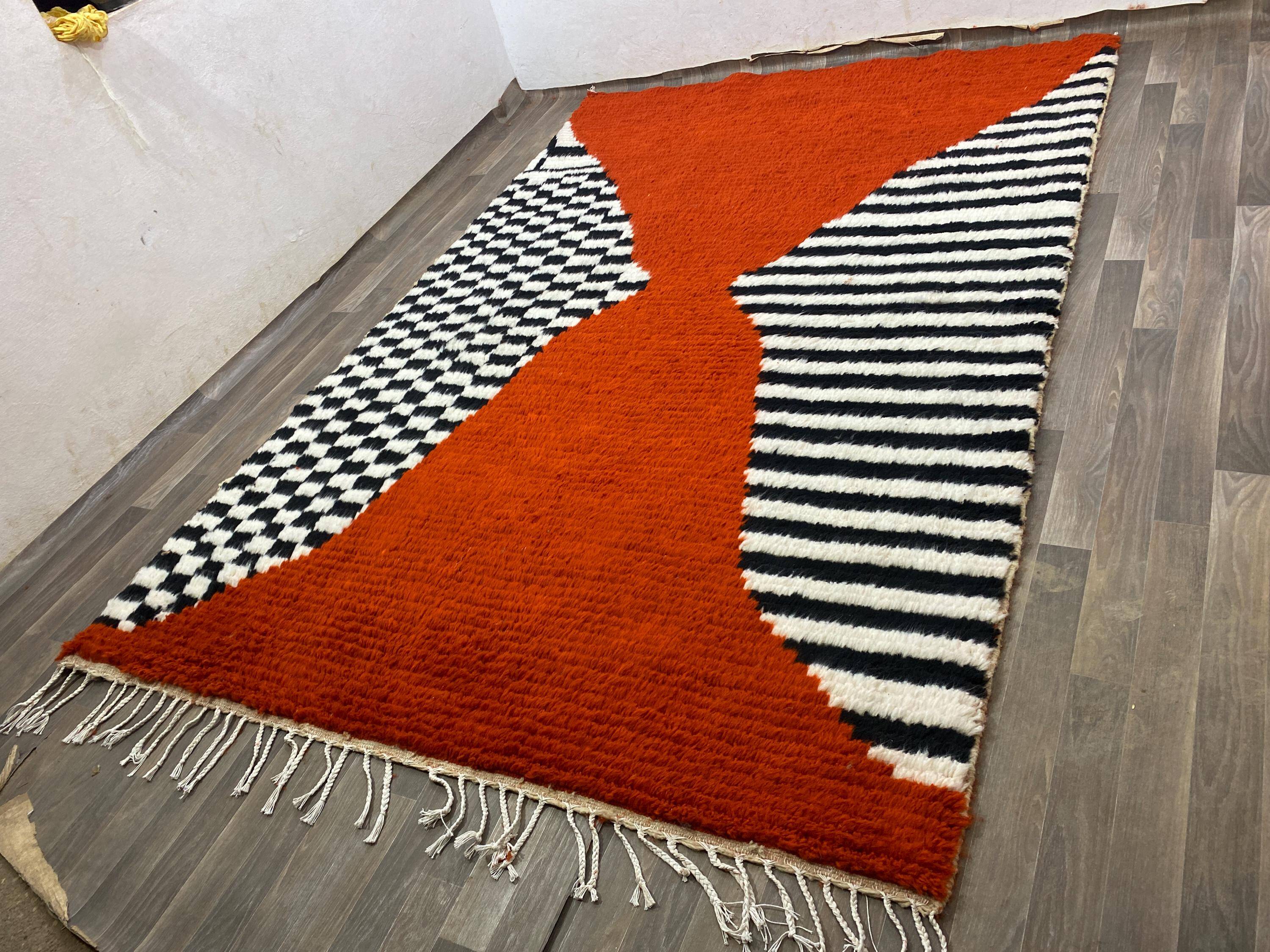 Traditional Berber rug 2.5 x 1.5 m
