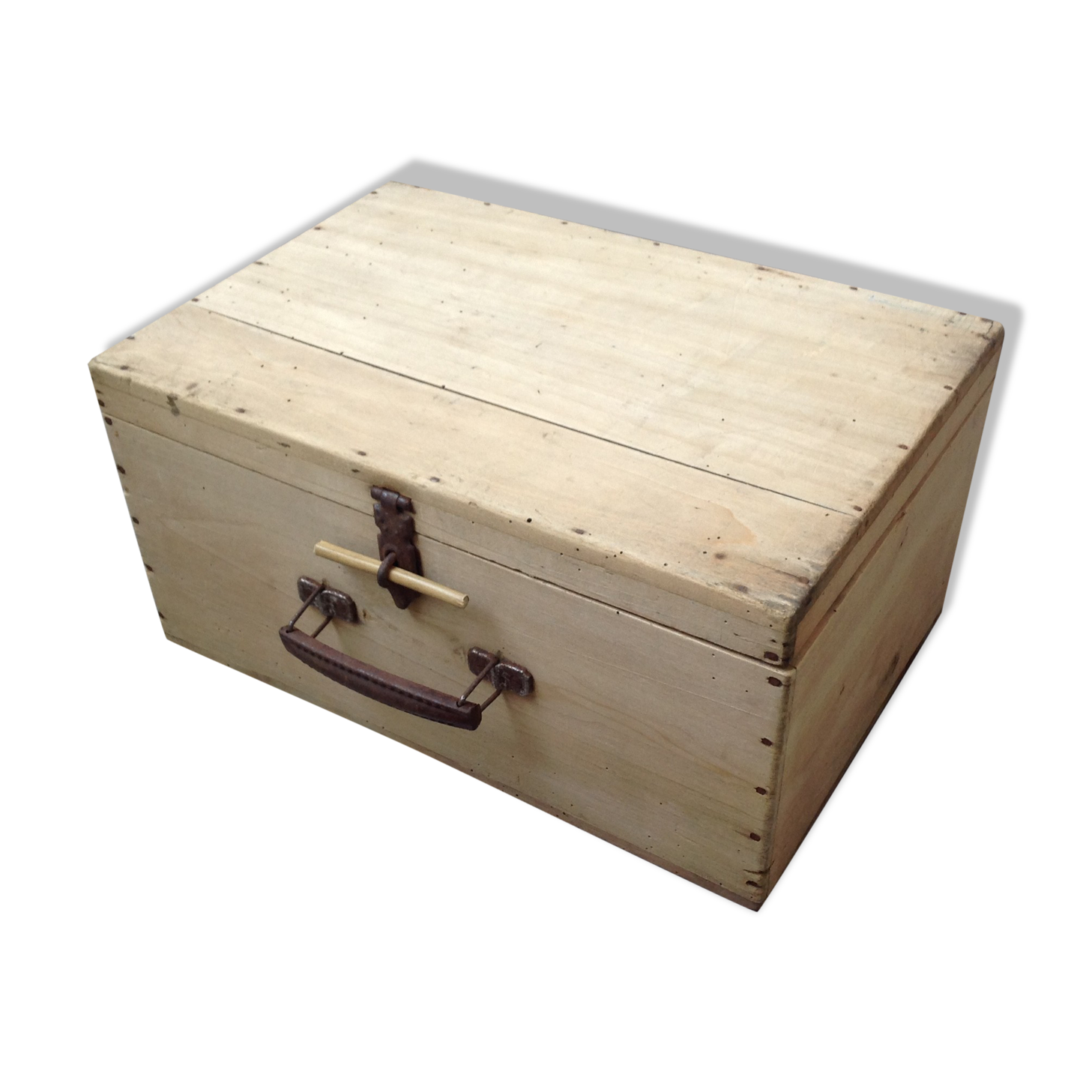 Coffre en bois