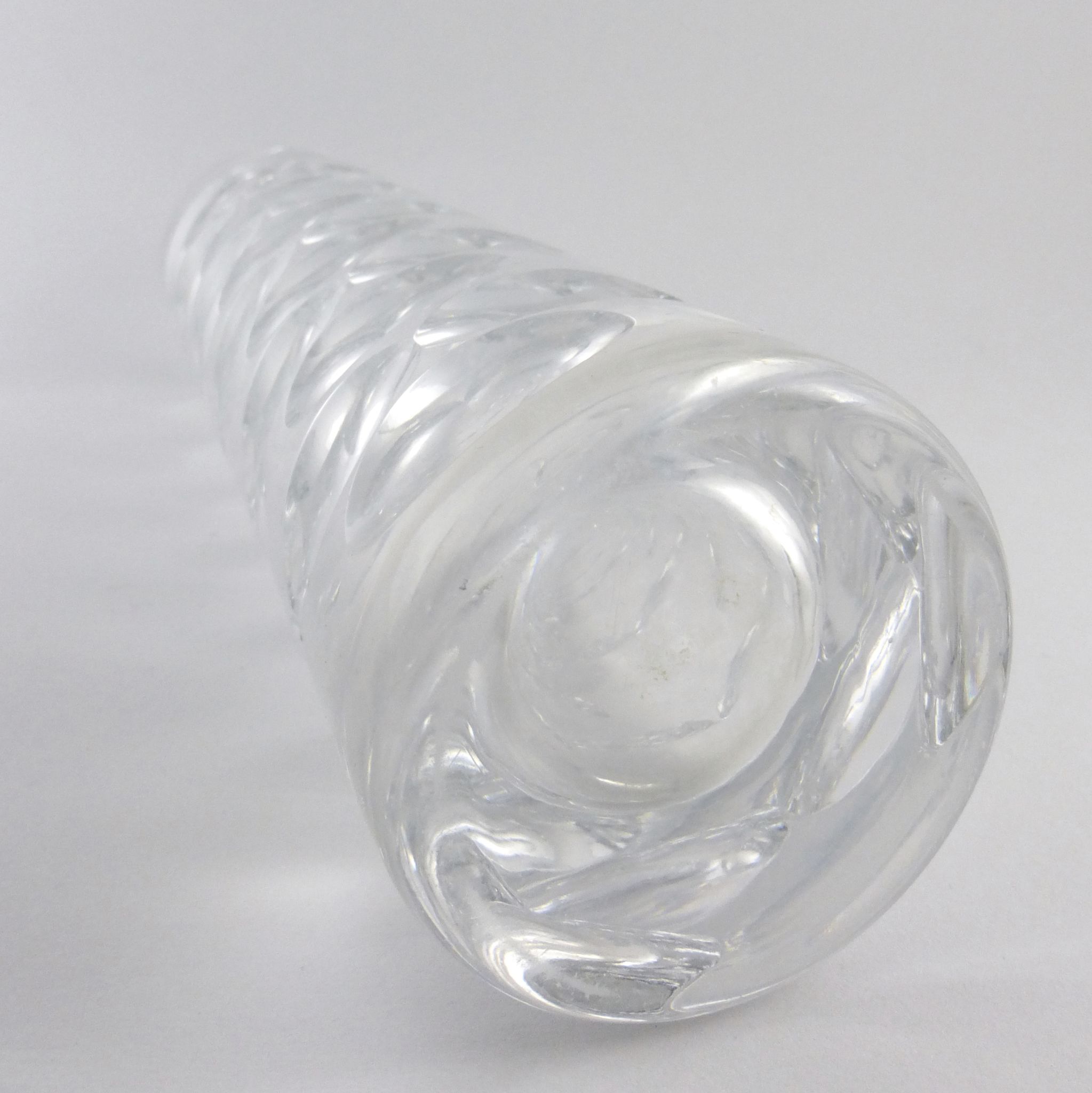 Vase cylindrique facetté en cristal des années 60/70