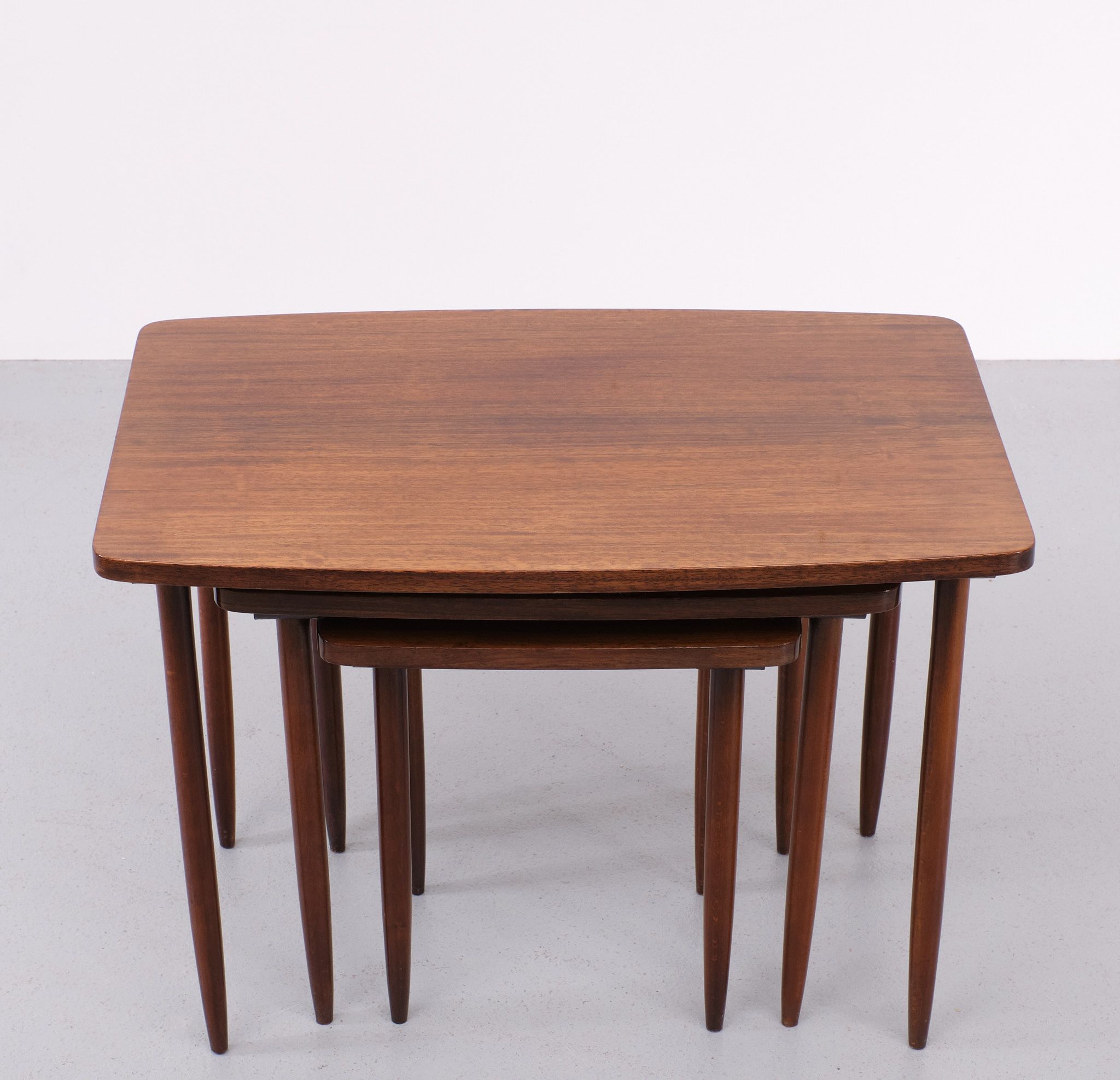 Nesting tables Mimi Fortuna 1960s Holland