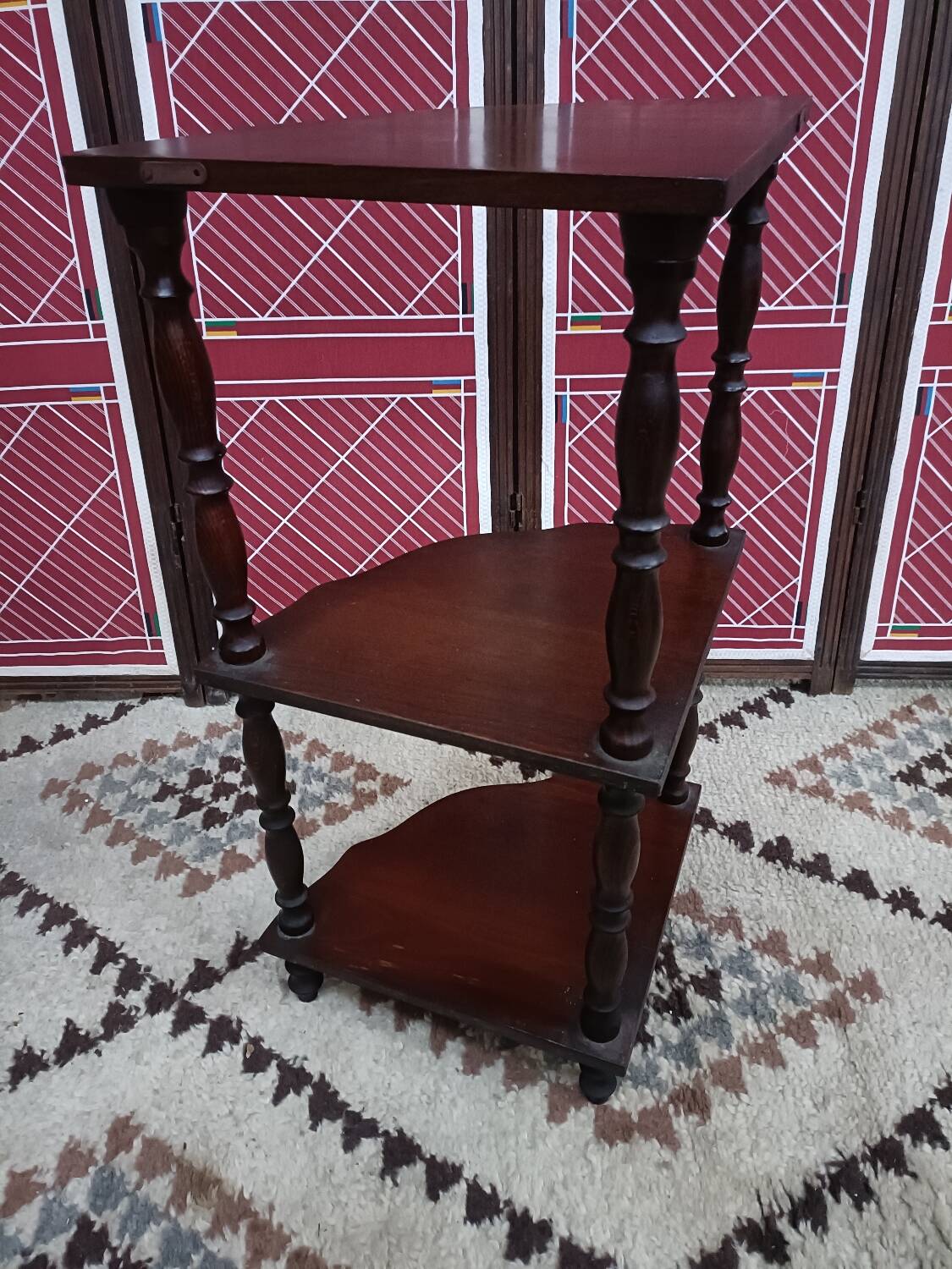 Vintage corner shelving unit