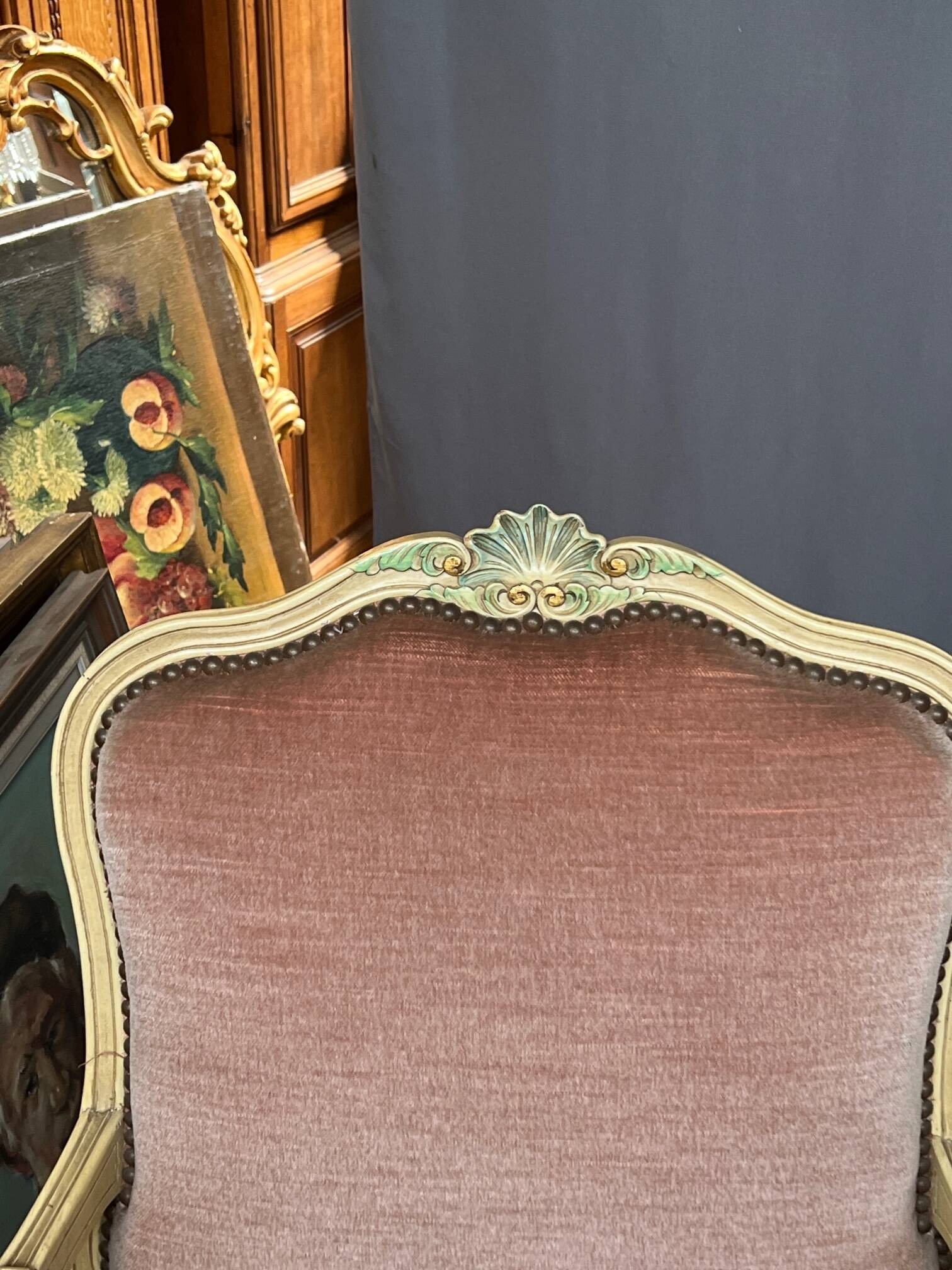 Louis XV style seat and bench set in pink fabric