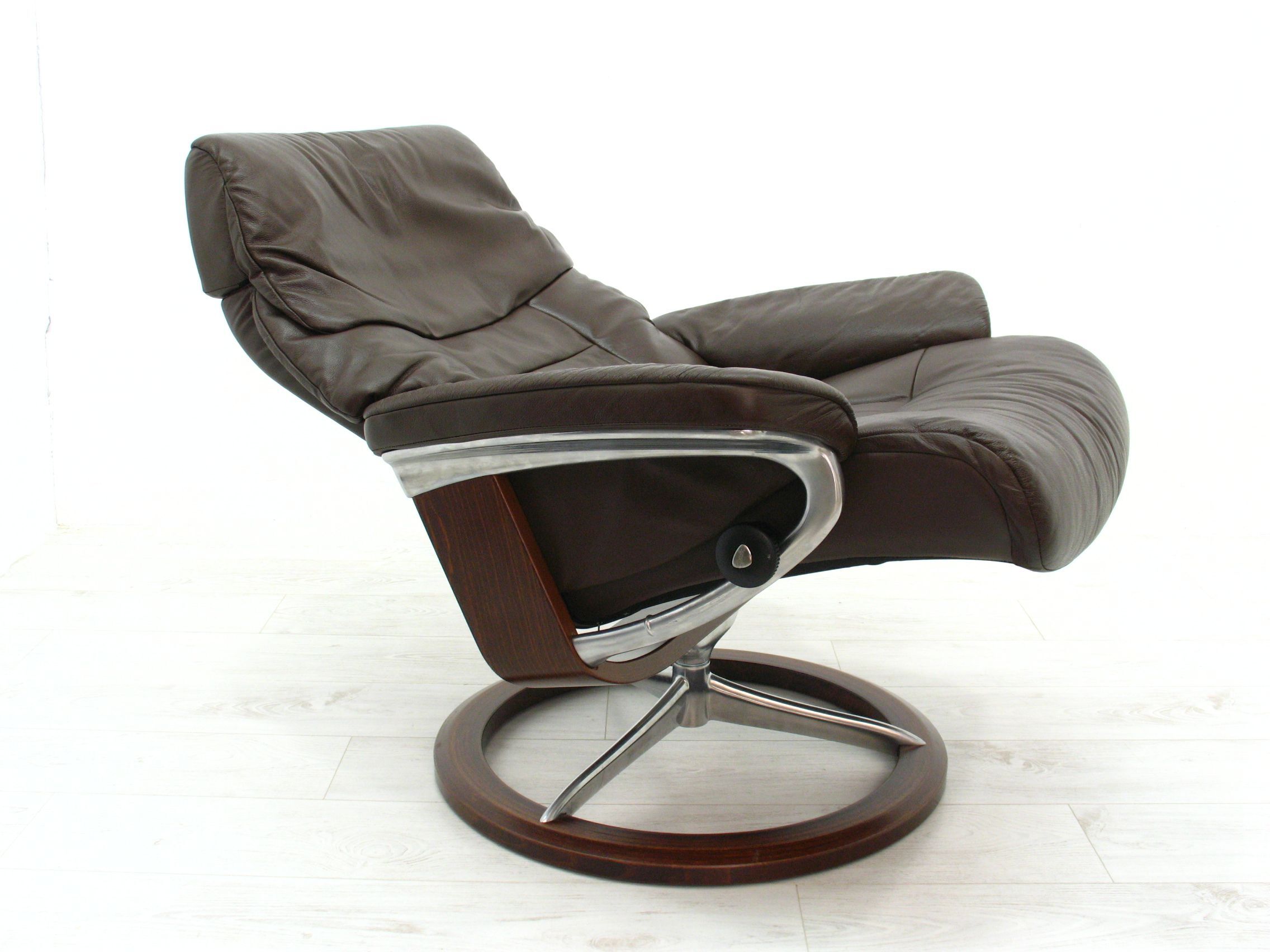 Norwegian Leather Stressless Reno Signature from Ekornes