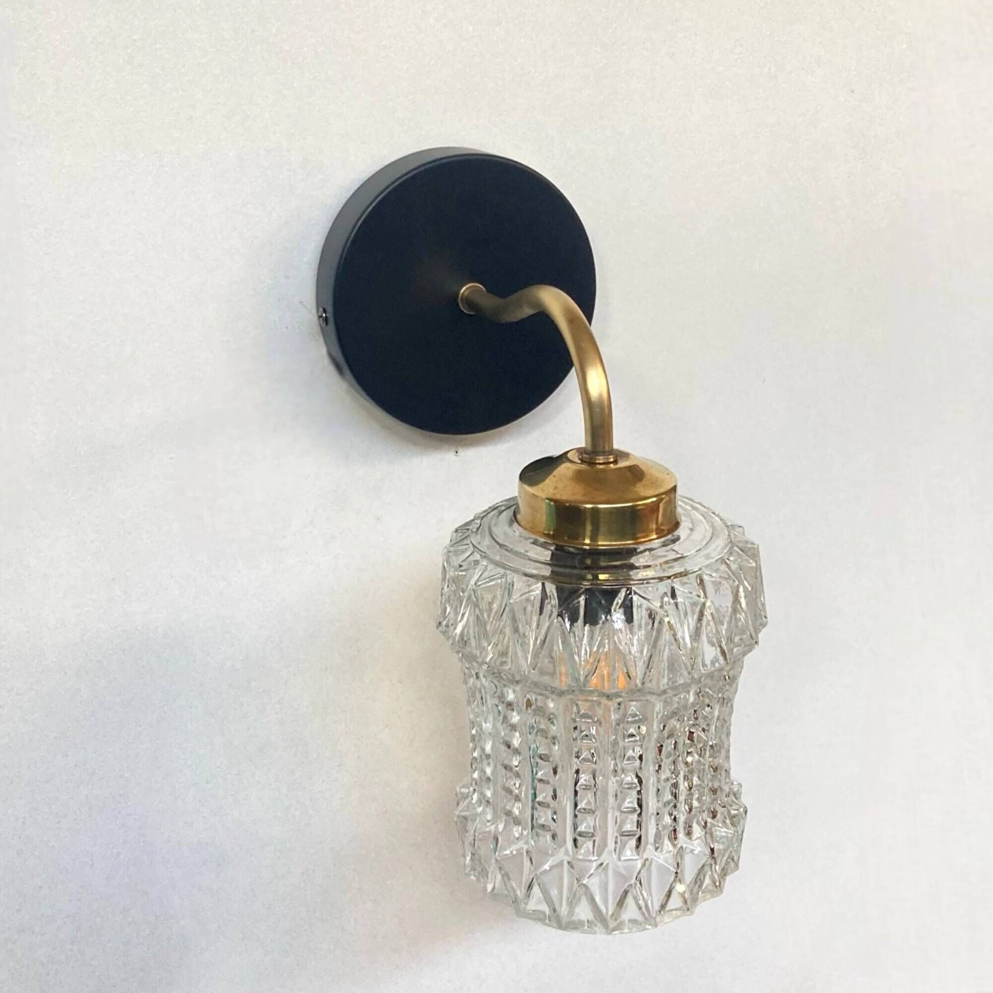 Old swan neck wall light in brass and thick glass tulip LAMP-7101